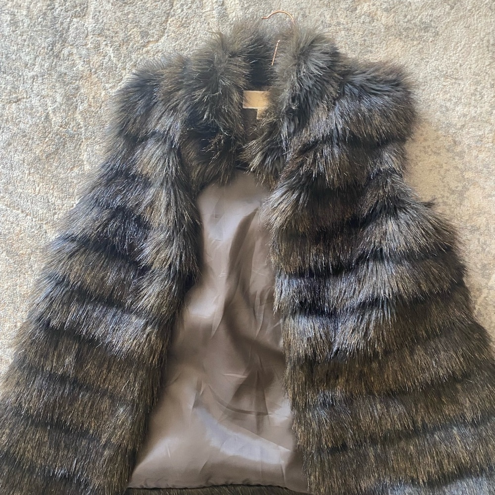 Chic Michael Kors Faux Fur Teddy Jacket in Black and brown